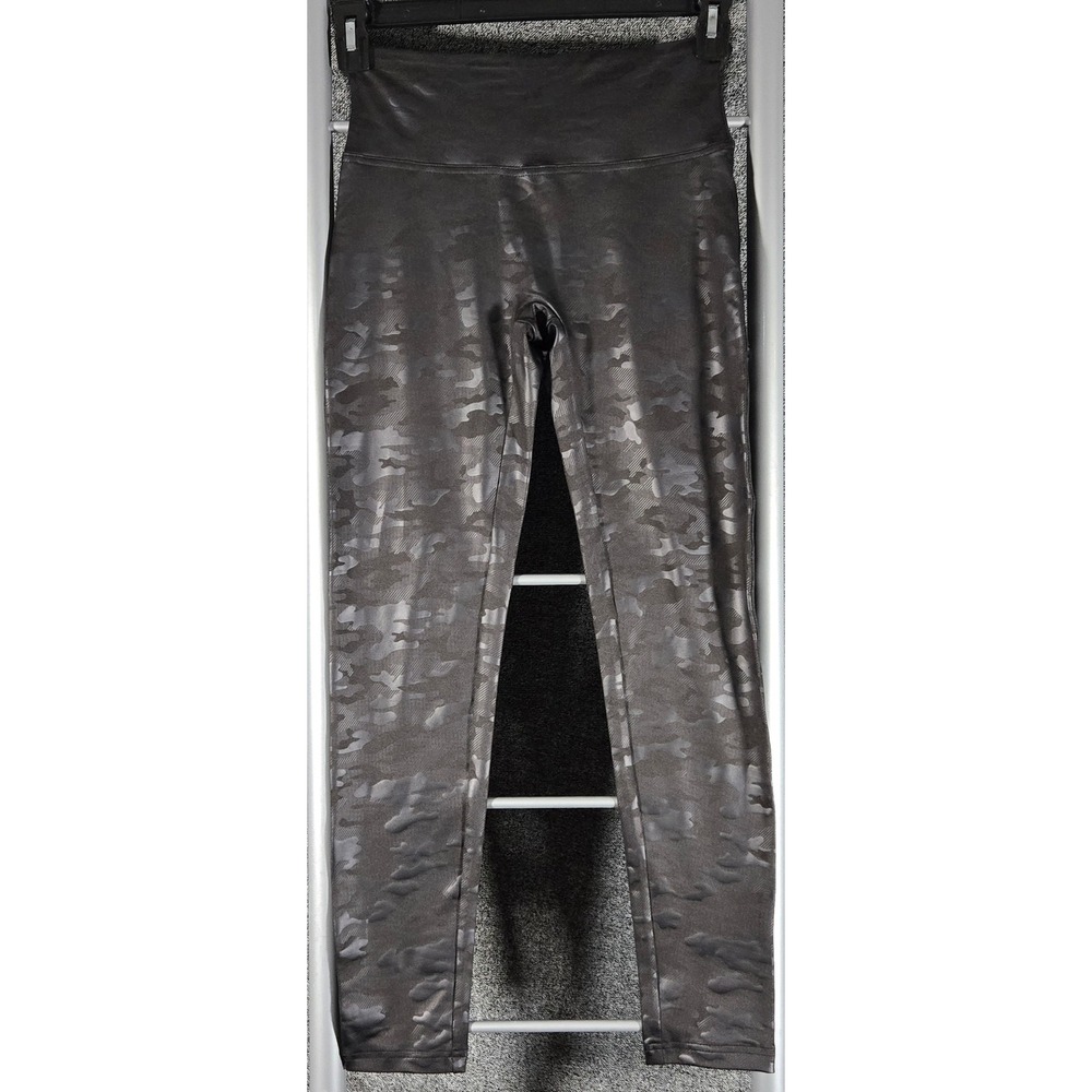 Shinestar Womens Black Camo Faux Leather High Waisted Leggings 24x27 Size Medium